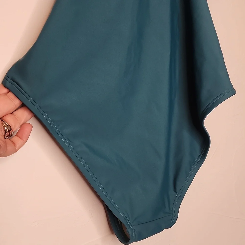 NWT Sz S AQUA COUTURE one Pc swimsuit B92 - Picture 6 of 12